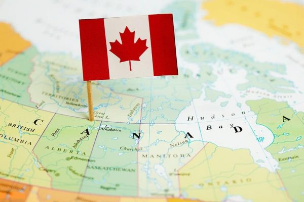 مميزات اللجوء إلى كندا