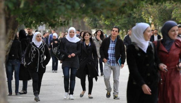 المنح الدراسية من الجامعات التركية للسوريين