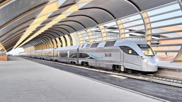 مدة الرحلة من القويعية إلى الرياض بالقطار